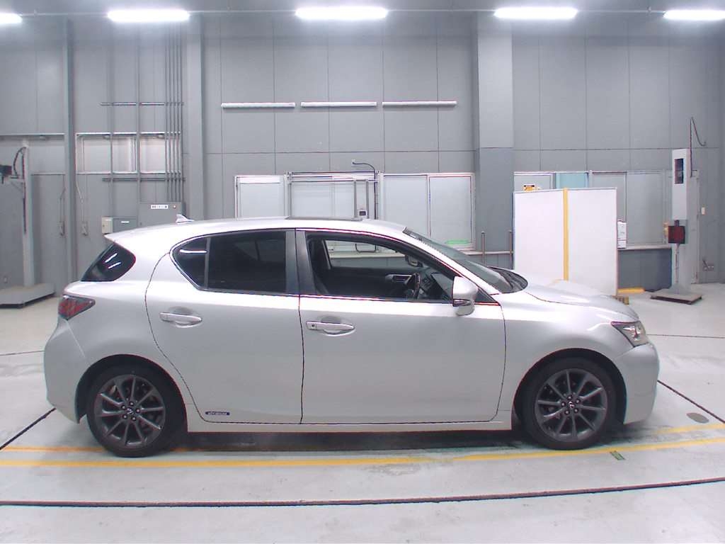 LEXUS CT200H