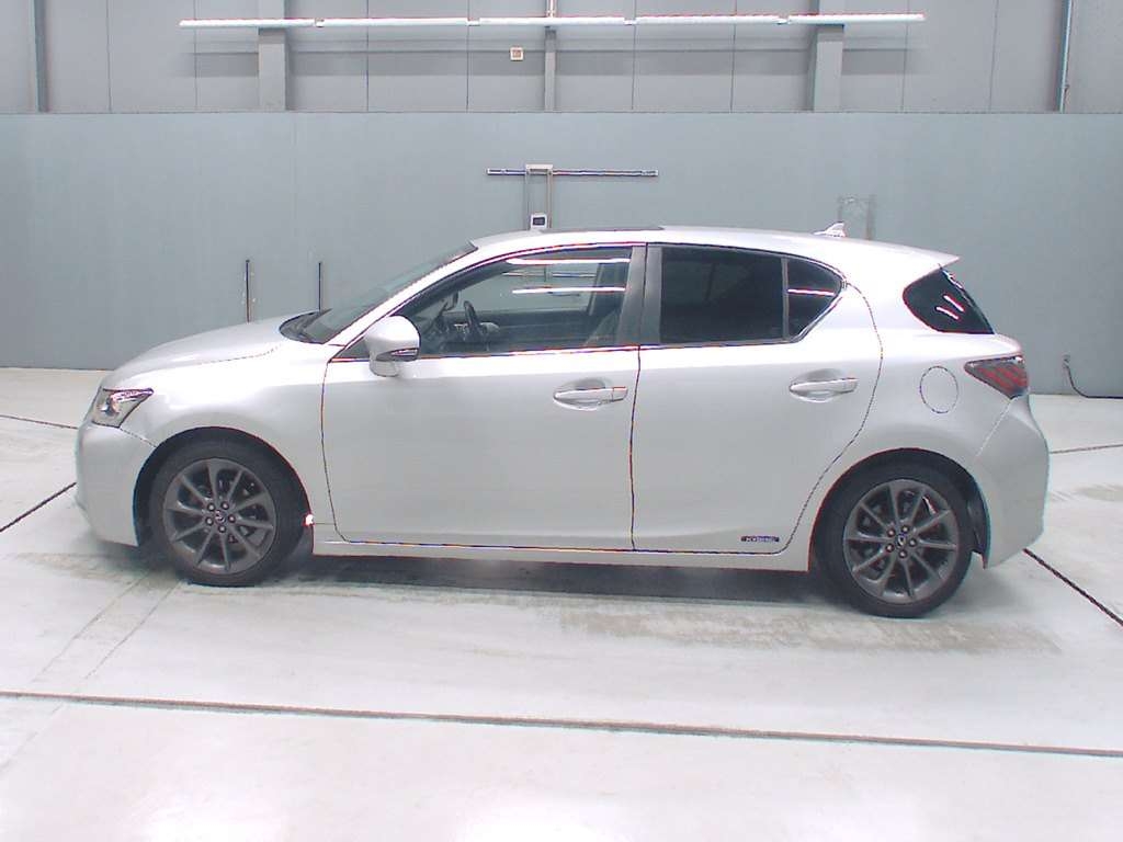 LEXUS CT200H