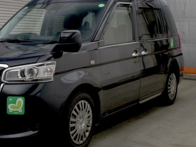 TOYOTA JPN TAXI