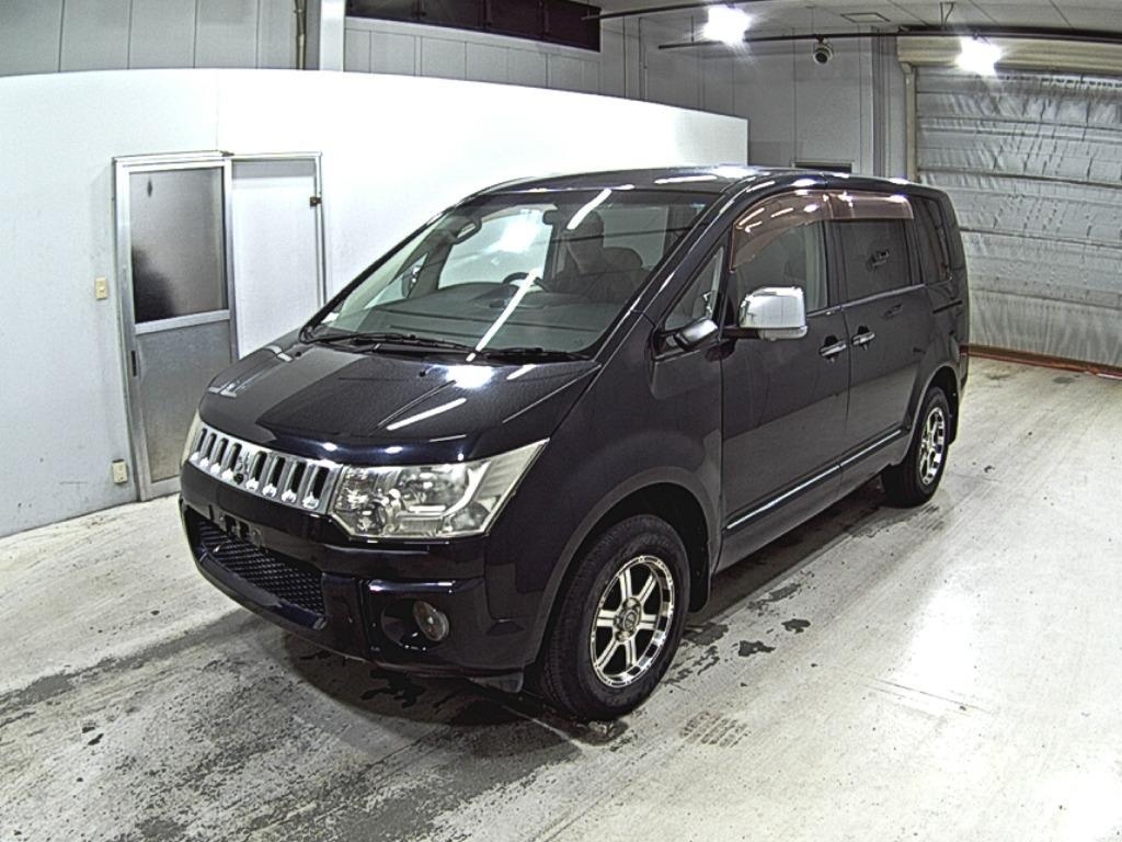 MITSUBISHI DELICA D:5