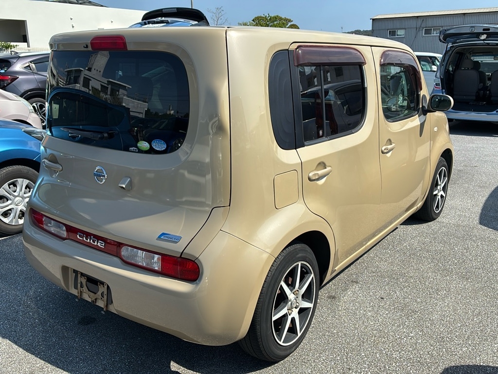 NISSAN CUBE