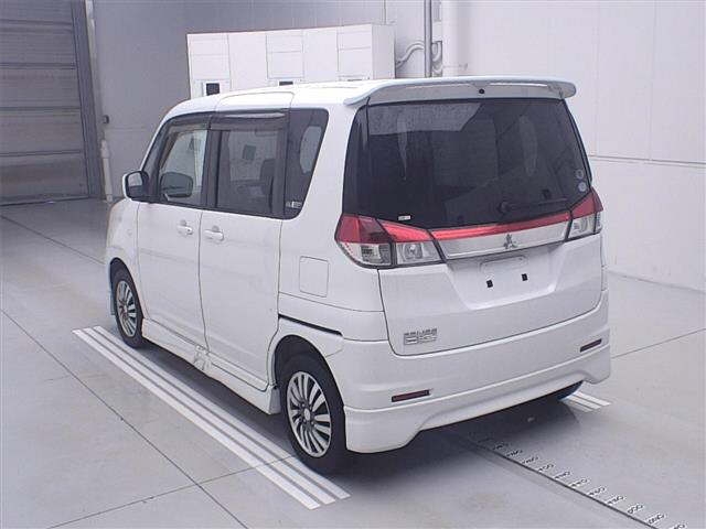MITSUBISHI DELICA D:2