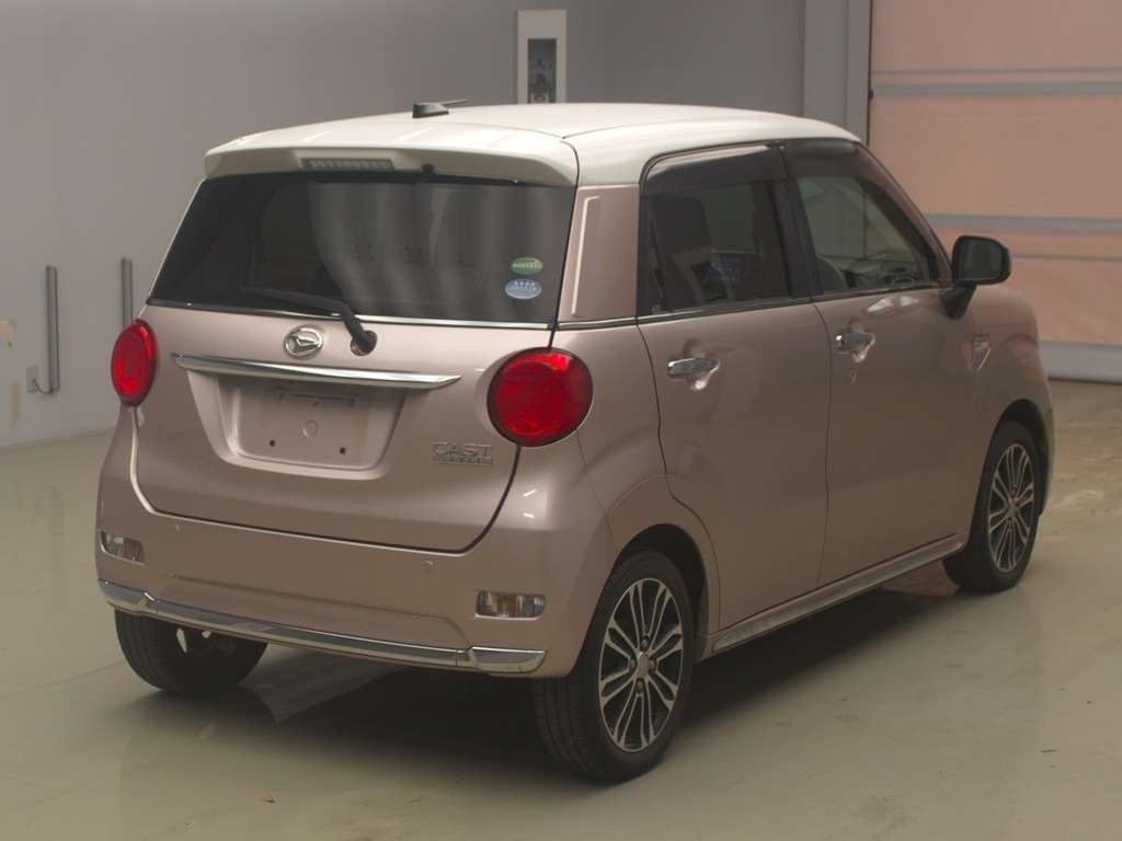 DAIHATSU CAST