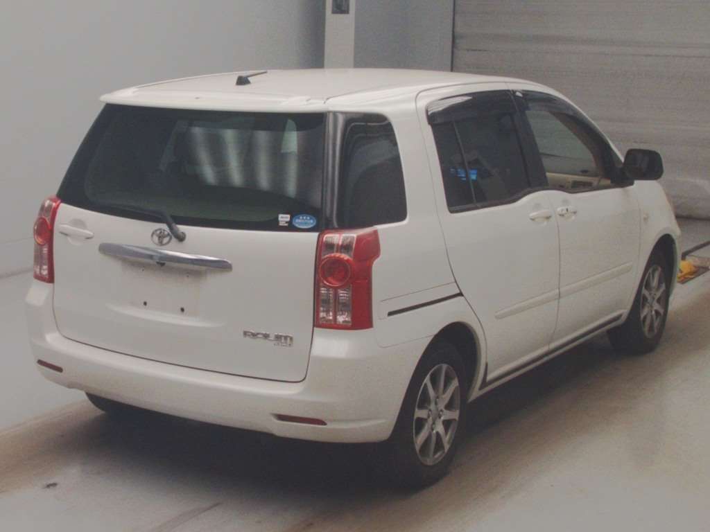 TOYOTA RAUM