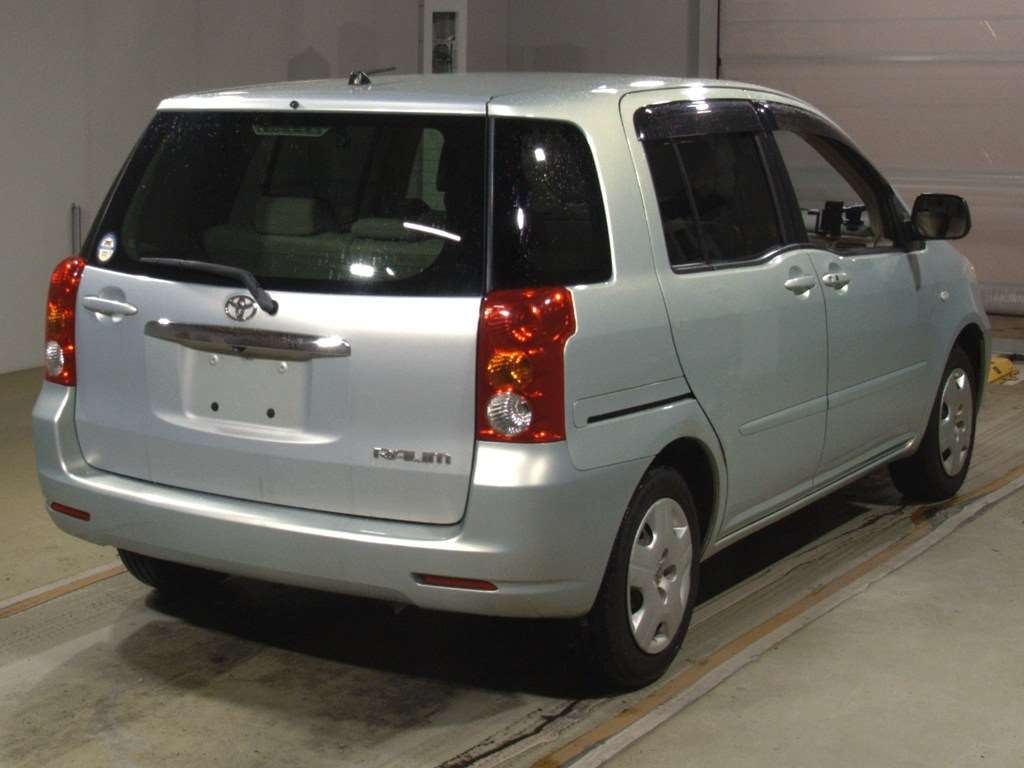 TOYOTA RAUM