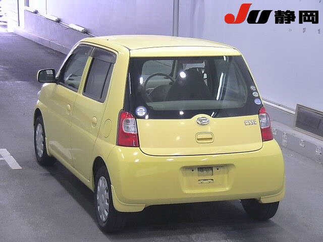 DAIHATSU ESSE