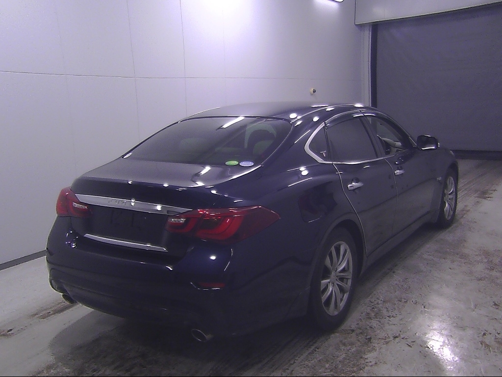 NISSAN FUGA