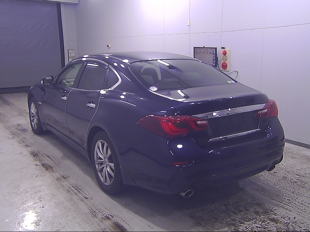 NISSAN FUGA