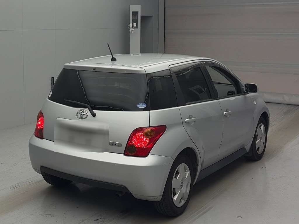 TOYOTA IST