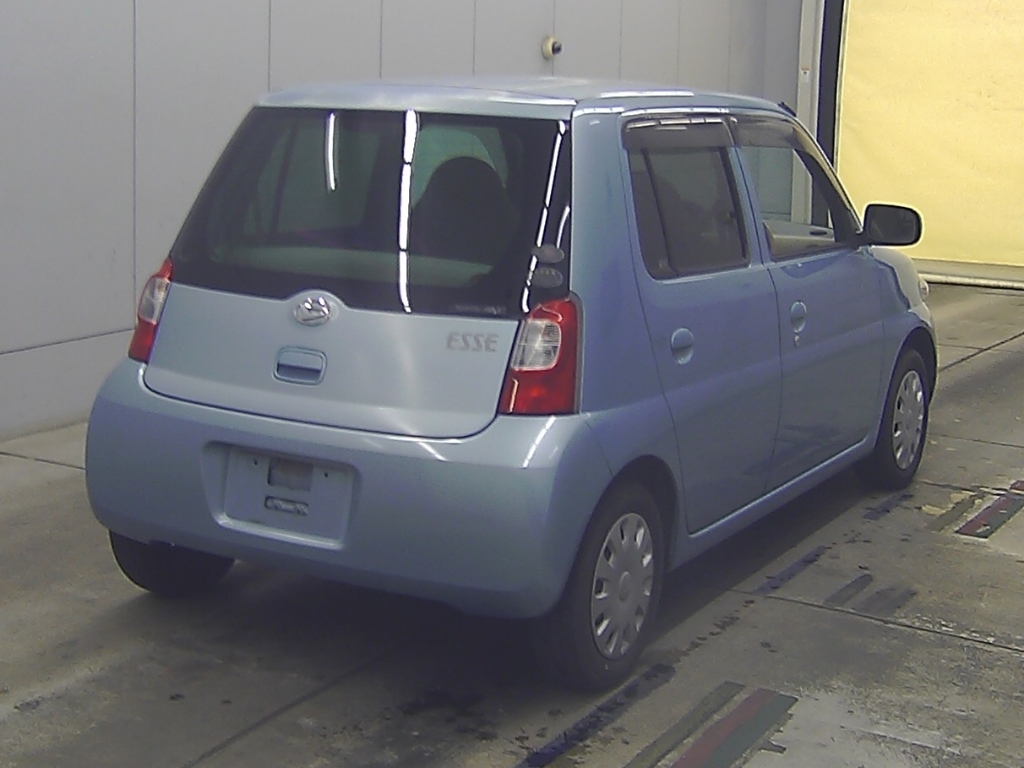 DAIHATSU ESSE
