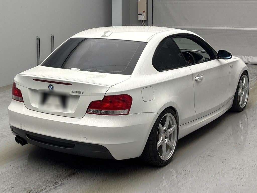 BMW 1-SERIES