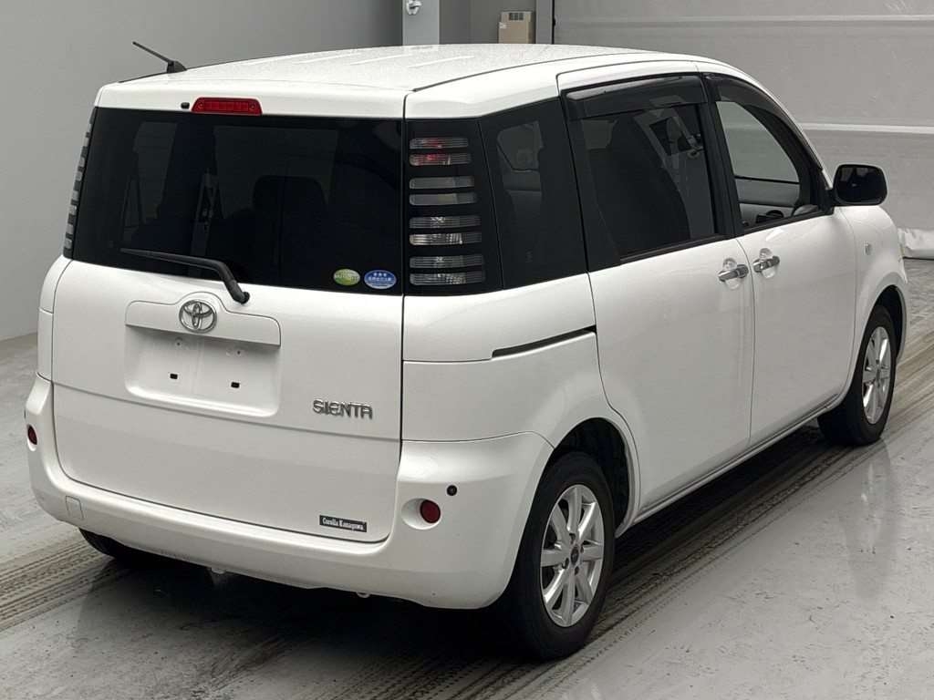 TOYOTA SIENTA