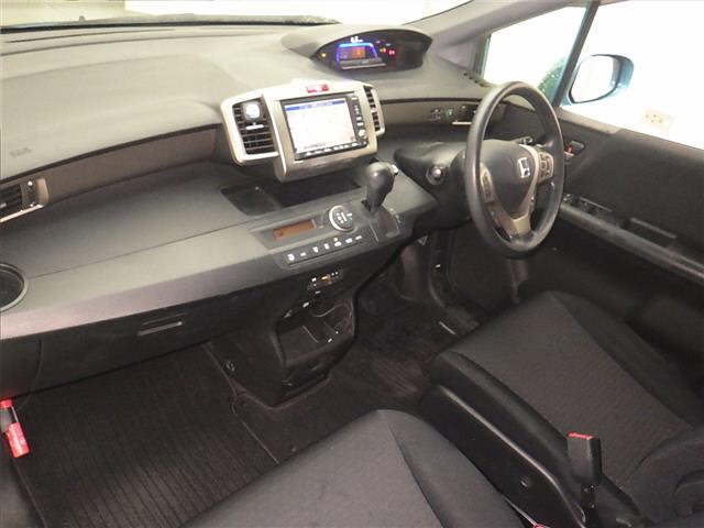 HONDA FREED SPIKE