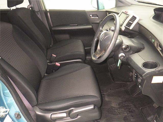 HONDA FREED SPIKE