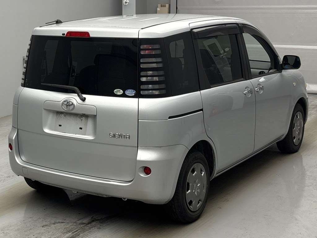 TOYOTA SIENTA