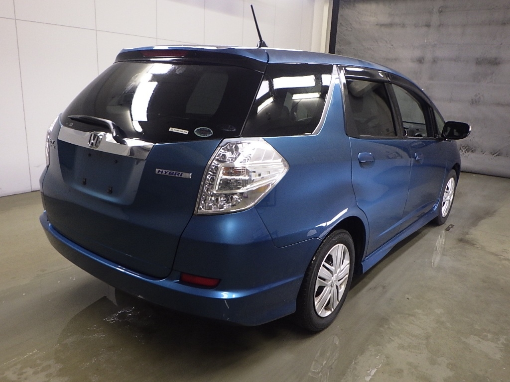HONDA FIT SHUTTLE