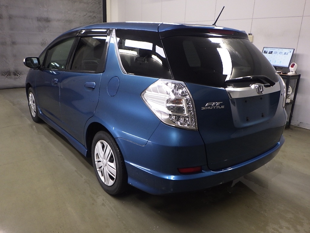 HONDA FIT SHUTTLE