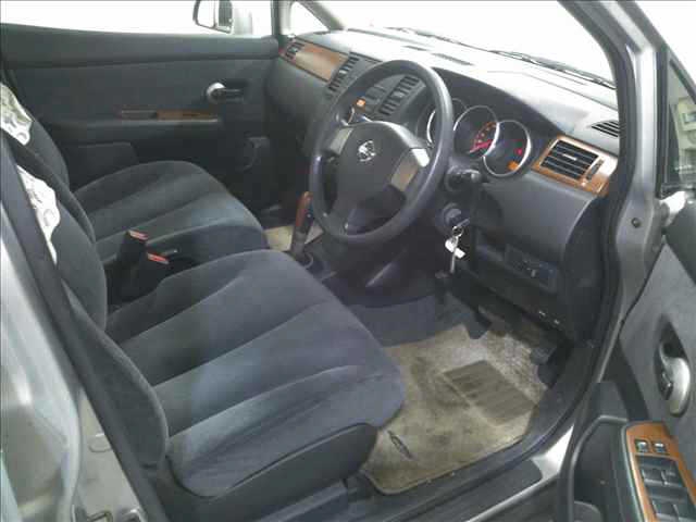 NISSAN TIIDA LATIO