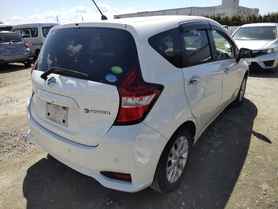 NISSAN NOTE