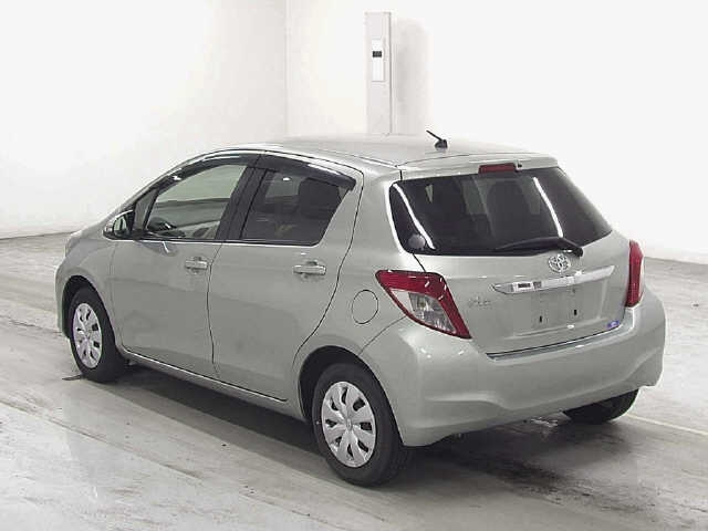 TOYOTA VITZ