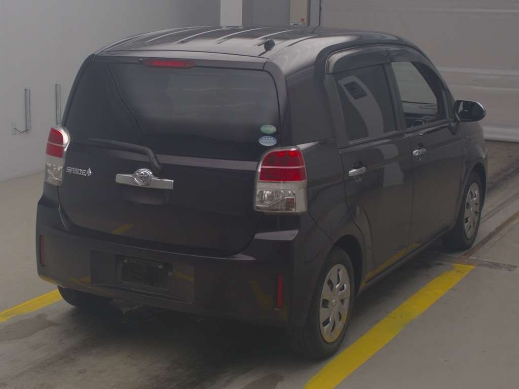 TOYOTA SPADE