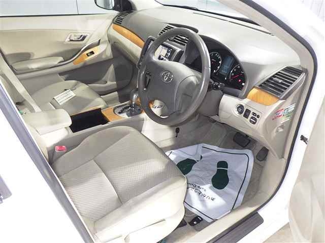 TOYOTA PREMIO