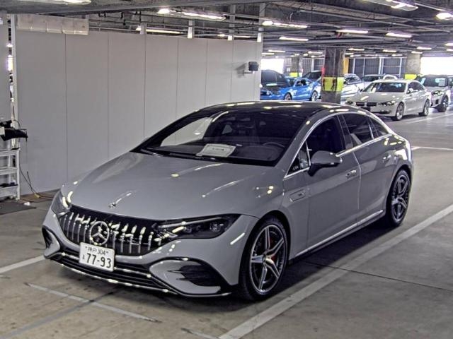 MERCEDES-BENZ EQE