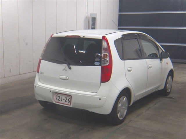 MITSUBISHI COLT