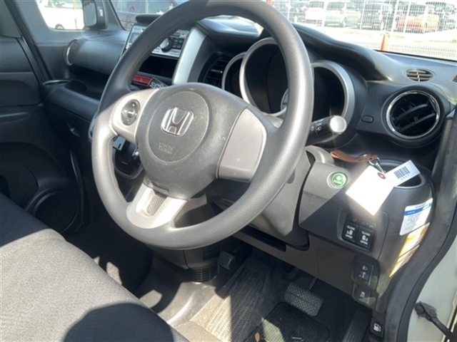 HONDA N-BOX+