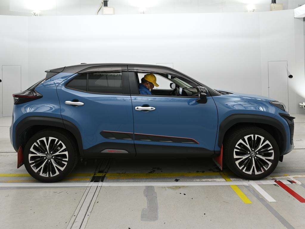TOYOTA YARIS CROSS