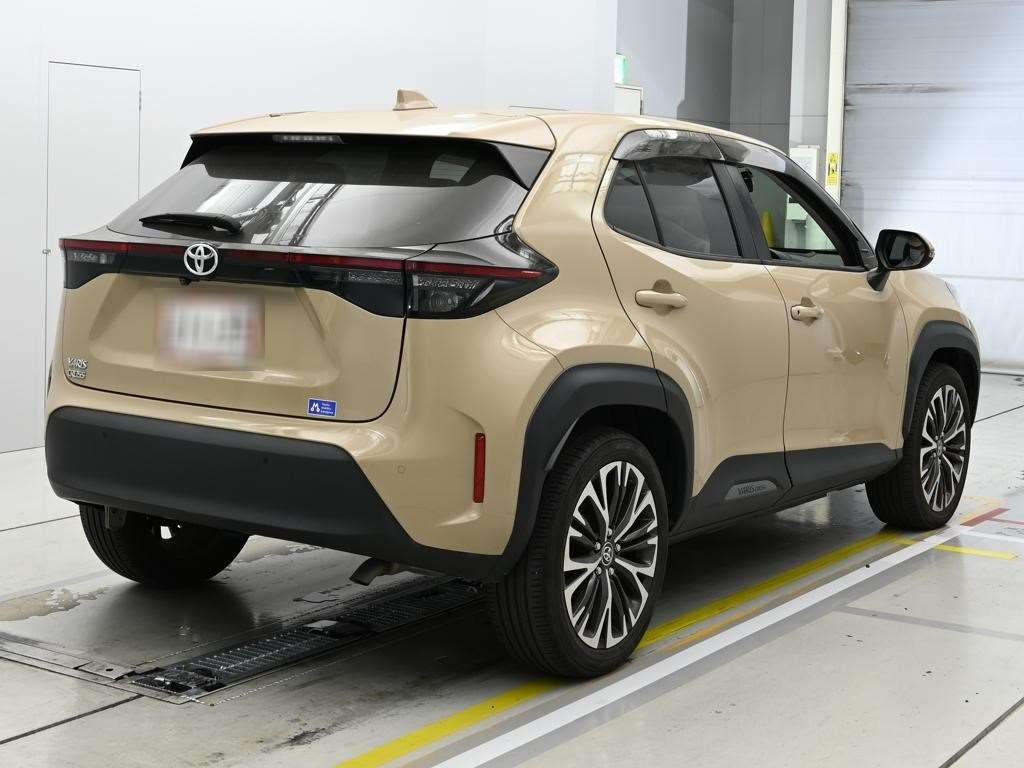 TOYOTA YARIS CROSS