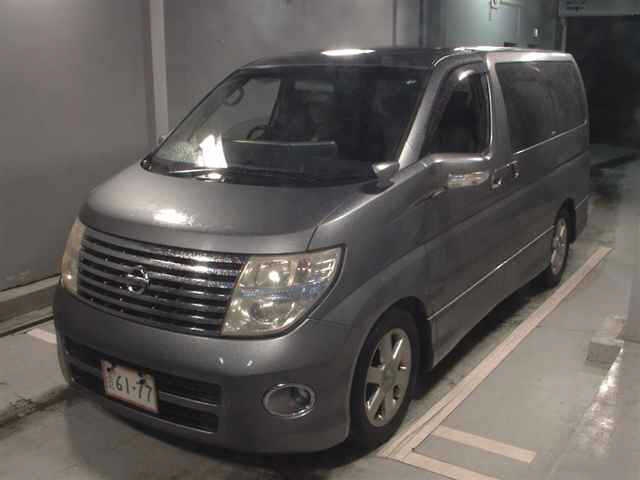 NISSAN ELGRAND