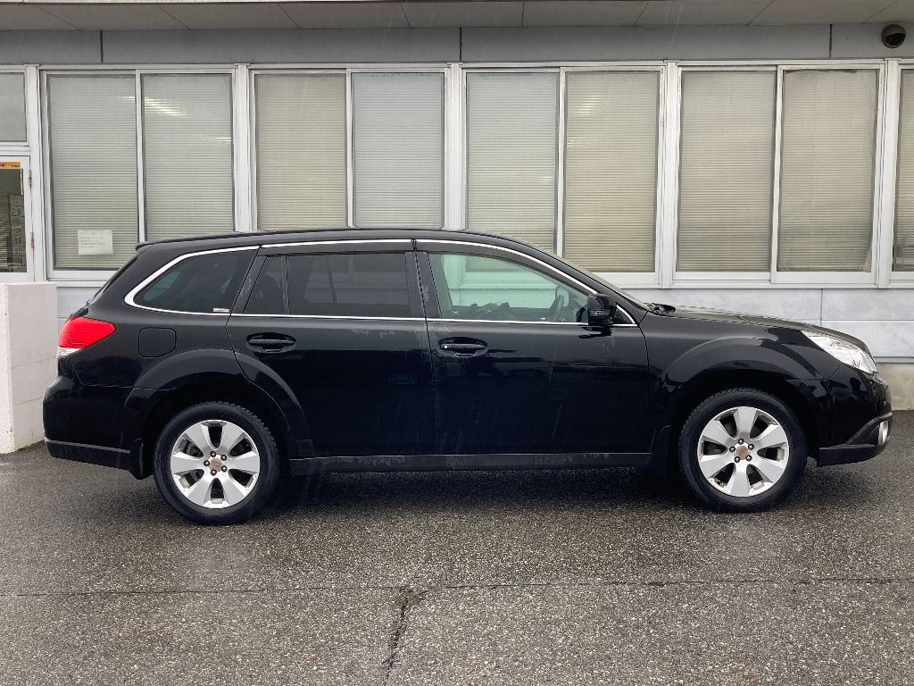 SUBARU OUTBACK