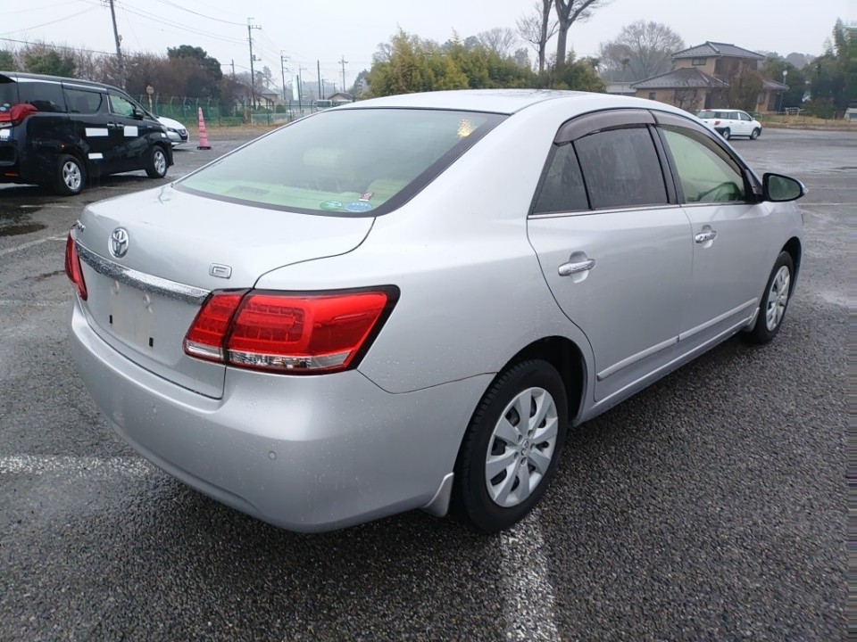 TOYOTA PREMIO