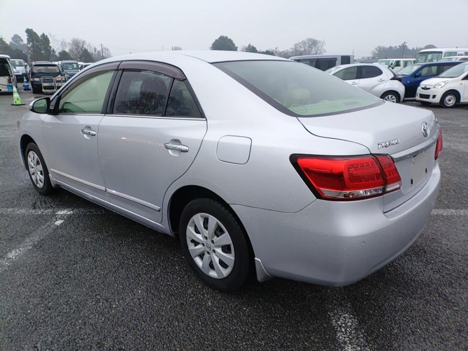 TOYOTA PREMIO