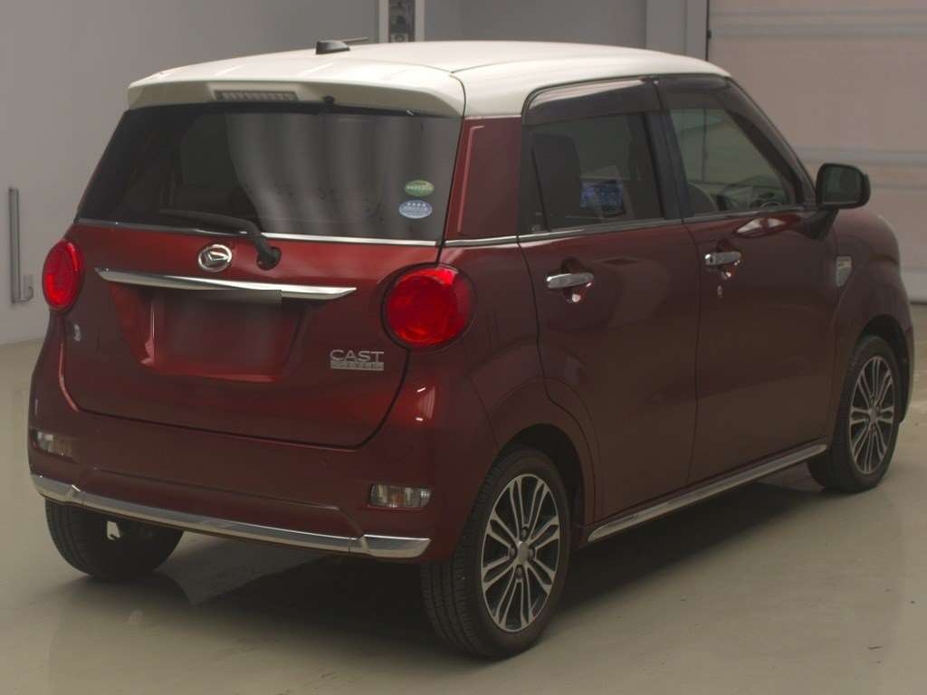 DAIHATSU CAST