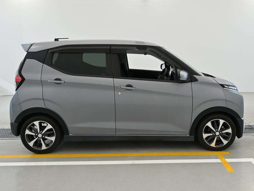 MITSUBISHI EK X