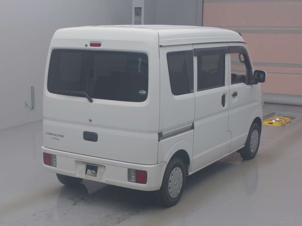 MITSUBISHI MINICAB