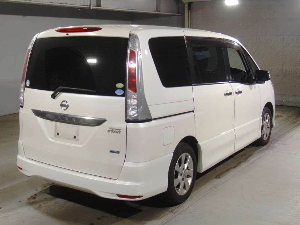 NISSAN SERENA