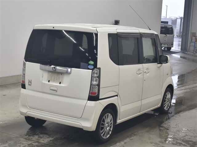 HONDA N-BOX+