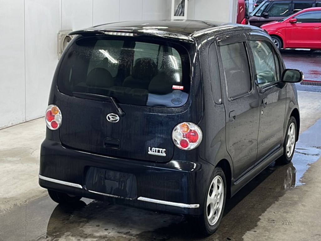 DAIHATSU MOVE LATTE