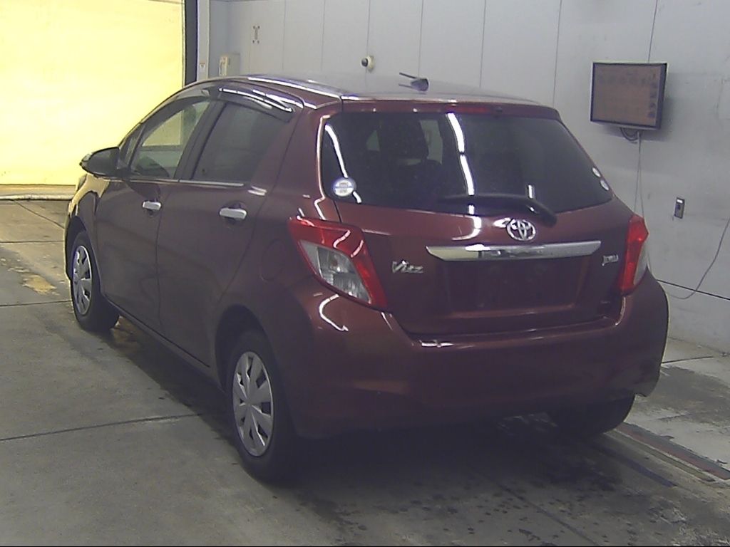 TOYOTA VITZ