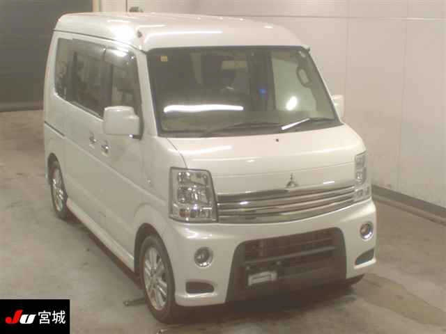 MITSUBISHI TOWN BOX