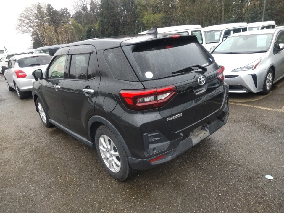 TOYOTA RAIZE