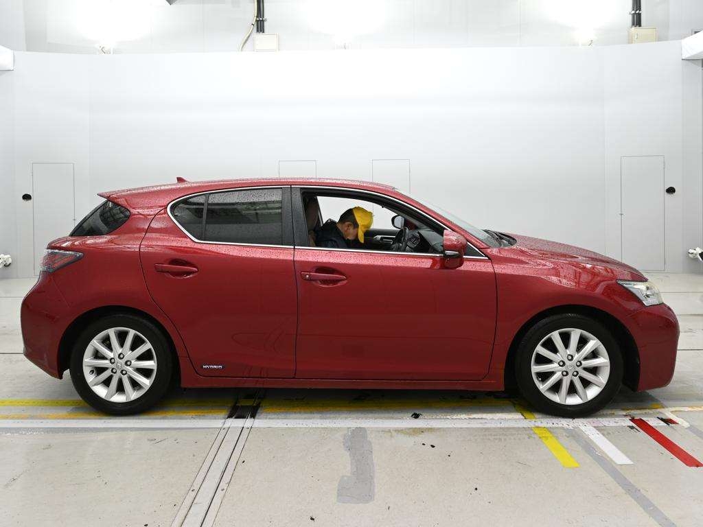 LEXUS CT200H