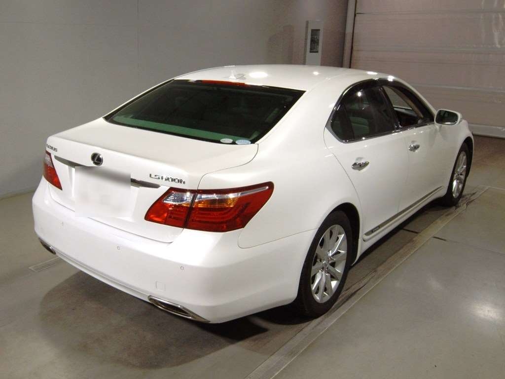 LEXUS LS600H