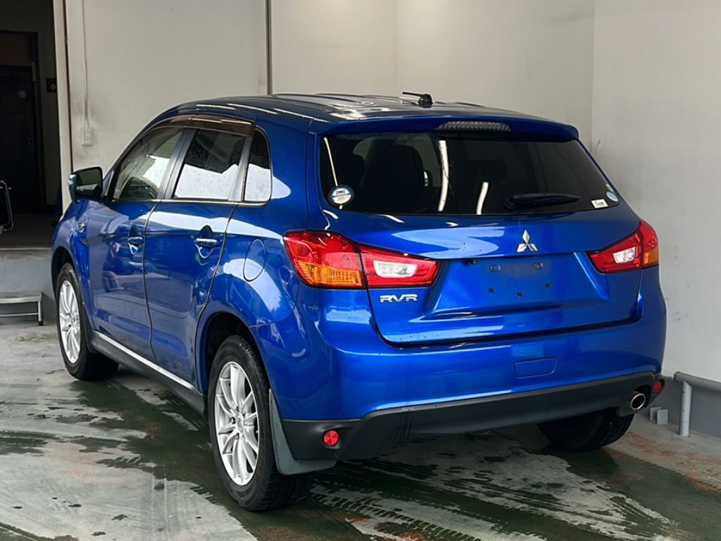 MITSUBISHI RVR