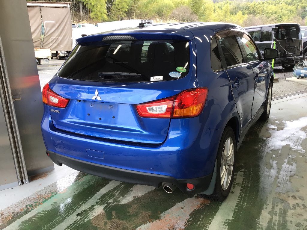 MITSUBISHI RVR