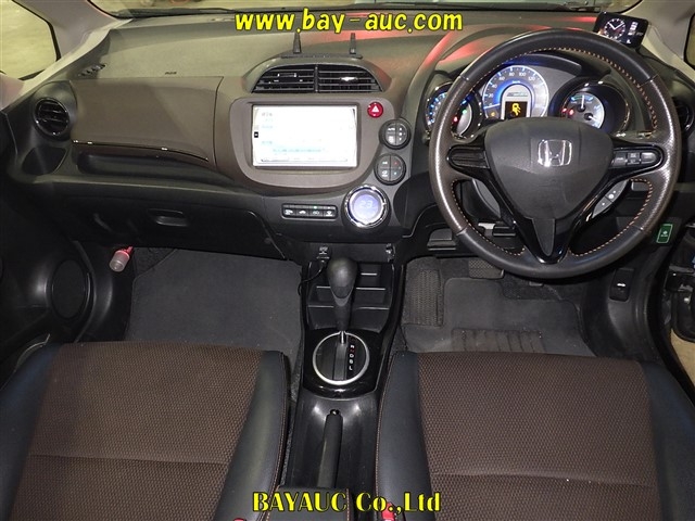 HONDA FIT SHUTTLE