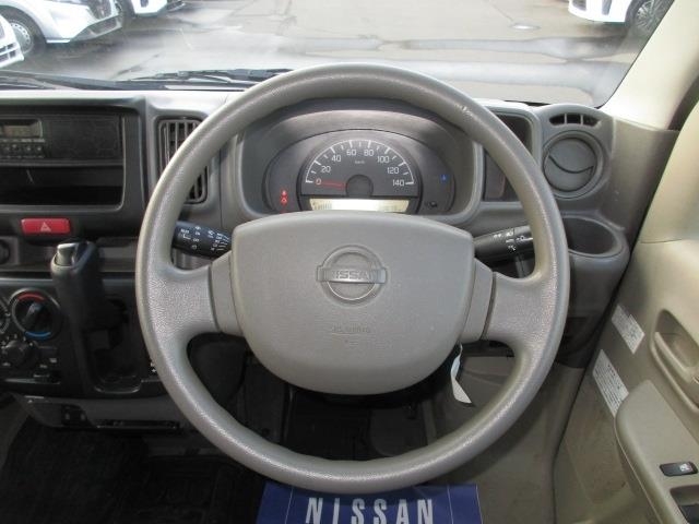 NISSAN NV100 CLIPPER